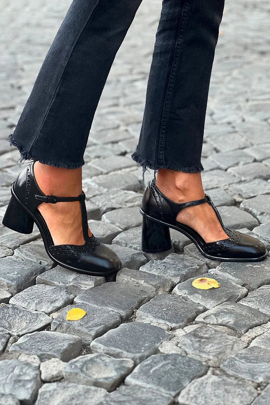 Talons épais Noir uni à bout rond et boucle et bride en T
