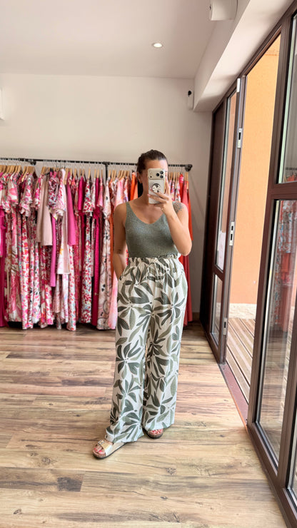 Top Afida kaki Curvy