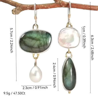 Élégantes boucles d'oreilles llamativos à perles de labradorita
