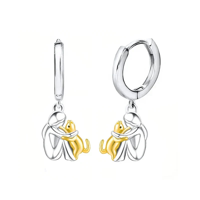 Boucles d'oreilles étreintes de chat bicolores argent et or